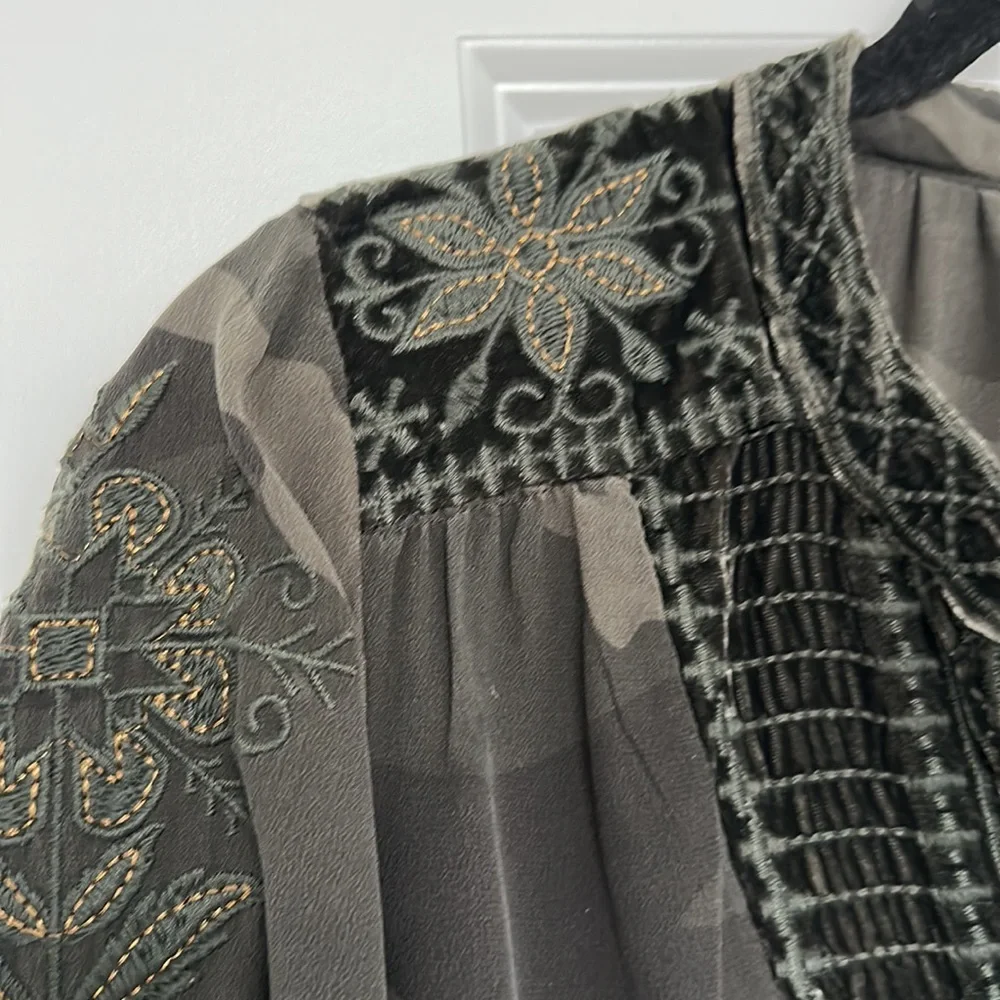Johnny Was Silk Camo Blouse - Picture 2 of 9
